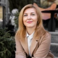 Владелец салона красоты